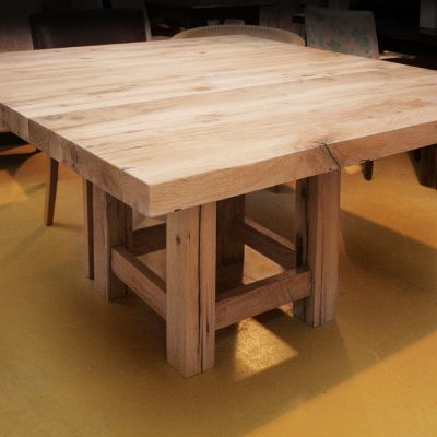 Oud eiken eettafel