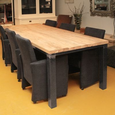 Eettafel op maat oud eiken industrieel staal