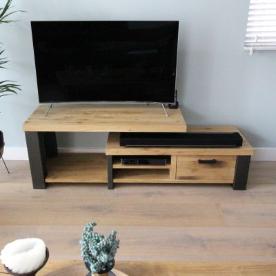 TV dressoir in niveau's