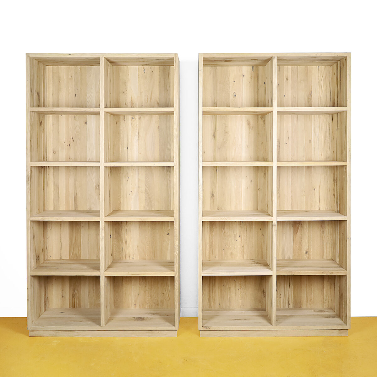 Boeken-vakkenkast oud eiken